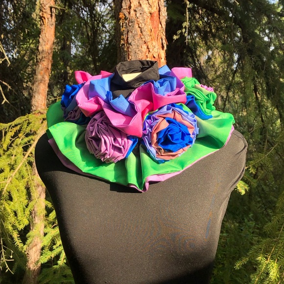 Colorful Ombré Double Layer Ruffle Circus Clown Ruff Tie Closure Large Flowers - Picture 2 of 11